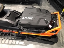 BRP Сумка кофр на туннель универсальная быстросьемная LinQ для SKI DOO (черная)